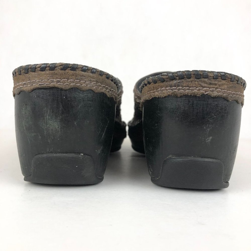 Clarks Artisan Women's Size 8.5M Brown Distressed Leather Slip On Wedge Mules - Picture 6 of 10